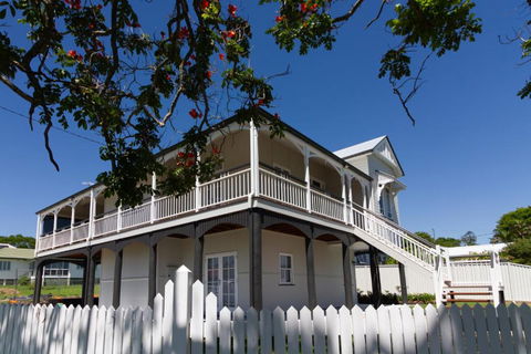 Luxury Grand Escapes Queenslander In Ipswich - Accommodation NT 0
