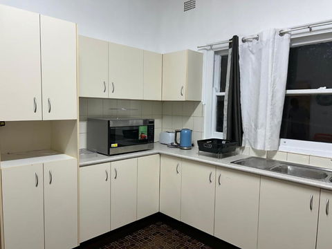 Luxury House 3 Bedrooms - Accommodation NT 1