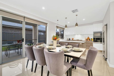 Luxury On City Fringe In Klemzig By Elegant Stays - Accommodation NT 2