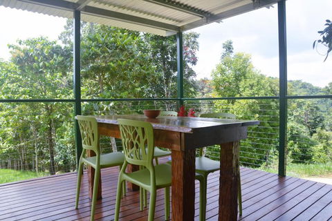 Mena Creek Flower House - Accommodation NT 0