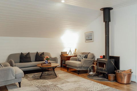 MARYBANK ESTATE - BARN LOFT - Accommodation NT 0