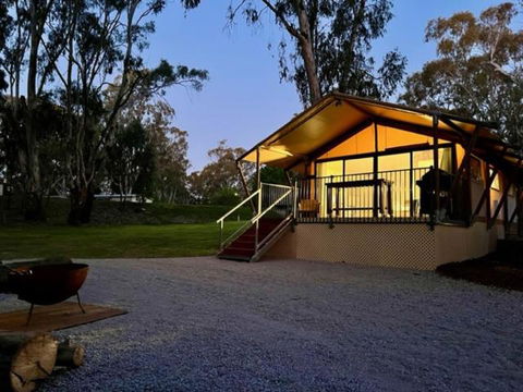 McLean Beach Holiday Park - NT Tourism 0