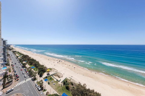 Meriton Suites Surfers Paradise - Accommodation NT 3