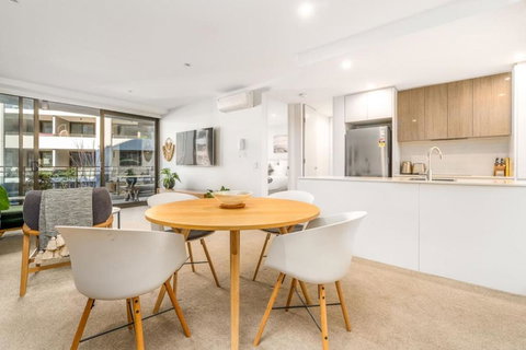 Modish Apartment Near Parliamentary Triangle - Accommodation NT 3