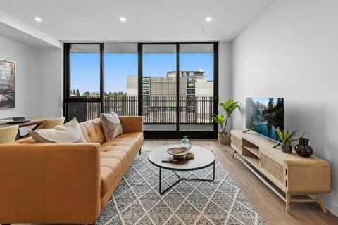 Modern Apartment On Burgundy Precinct & Parklands - Accommodation NT 0