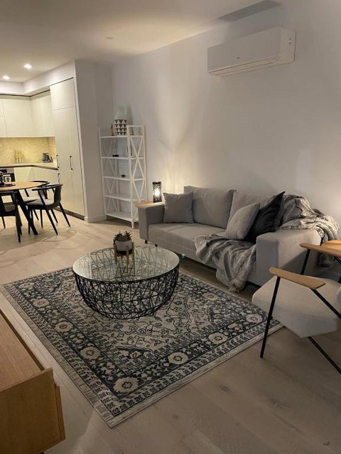 Modern Apartment On Courtney-02594 - Accommodation NT 1