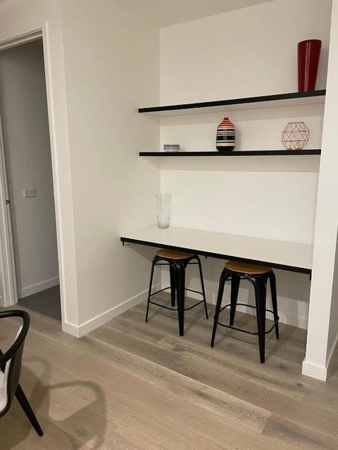 Modern Apartment On Courtney-02594 - Accommodation NT 2