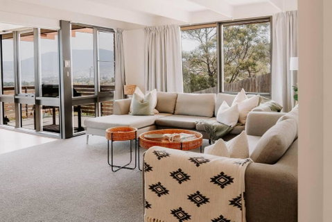 Modern Home Overlooking River - NT Tourism 1