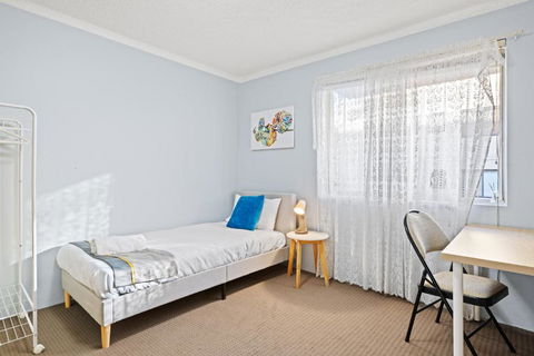 Modern Private Single Room - Centrally Located At Liverpool - Shared Bathroom - Accommodation NT 0