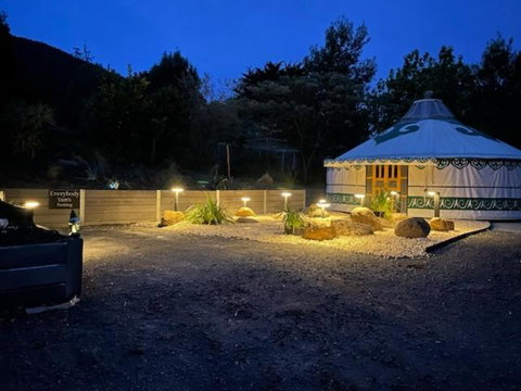 Mongolian Crafted Yurt With Private Spa And Spectacular Views - Accommodation NT 1