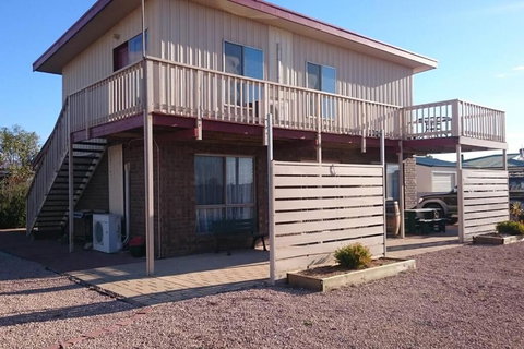 Moonta Ways - Accommodation NT 0