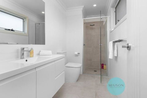 Modern Townhouse In The Heart Of Adamstown - Accommodation NT 2