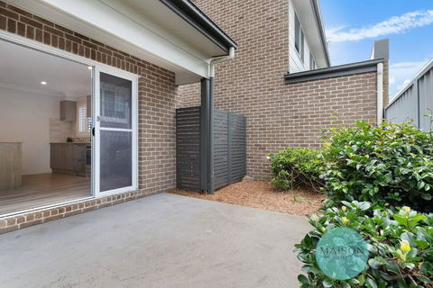 Modern Townhouse In The Heart Of Adamstown - Accommodation NT 3