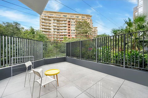 Modern 2B2B APT At Homebush - Accommodation NT 3