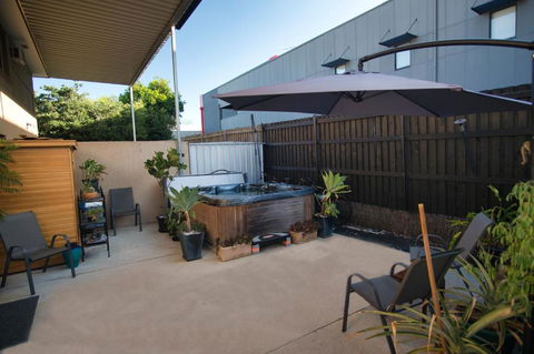 Mount Gravatt Guesthouse - NT Tourism 2