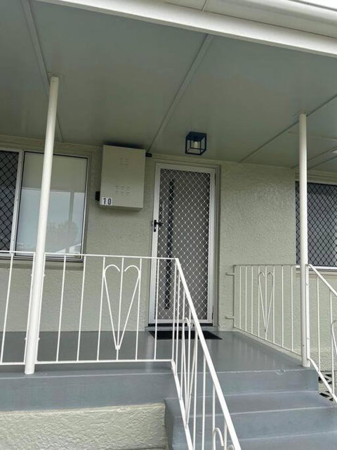 Mt Isa - Emerald Gem 3 Bedroom Home QUIET AREA - Accommodation NT 1