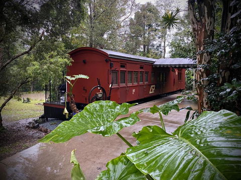 Mt Nebo Railway Carriage And Chalet - Accommodation NT 1