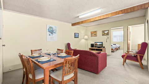 Myee Court - Accommodation NT 2