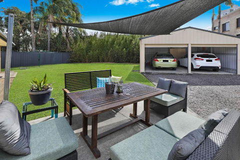 NAROO7- PRIME, CENTRE OF MOOLOOLABA LOCATION - Accommodation NT 3