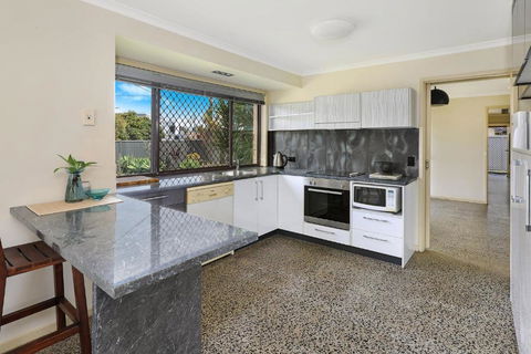 NAROO7- PRIME, CENTRE OF MOOLOOLABA LOCATION - Accommodation NT 1