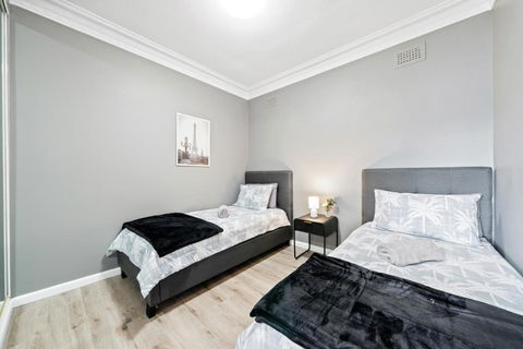 New 2 Bedroom House 500m To Mall With Free Parking - Accommodation NT 3