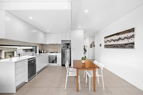 New Modern 2BR 2baths Apt In Homebush Sleeps 6 - Accommodation NT 3