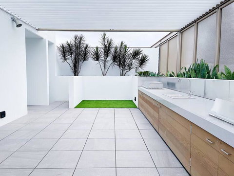 New Modern Apartment Next To Westfield Chermside - Accommodation NT 1