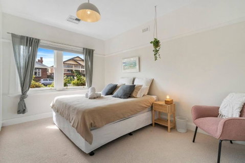 New Town Bungalow - A Leafy Family Haven - Accommodation NT 3
