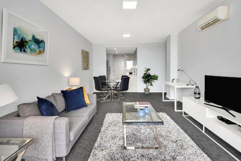 North Sydney Large Two Bedroom MIL2252402 - Accommodation NT 0