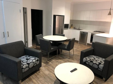 Nouveau On Young - Accommodation NT 2