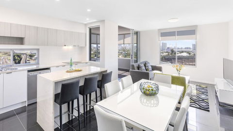 Oaks Brisbane Woolloongabba Suites - Accommodation NT 2