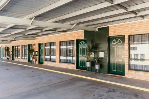 Oasis Motor Inn Blackall - Accommodation NT 3