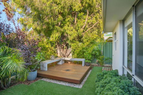 Ocean Cove Chalet - Accommodation NT 3