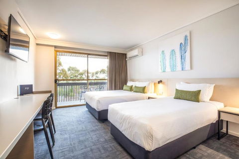 Nightcap At Shoppingtown Hotel - Accommodation NT 1