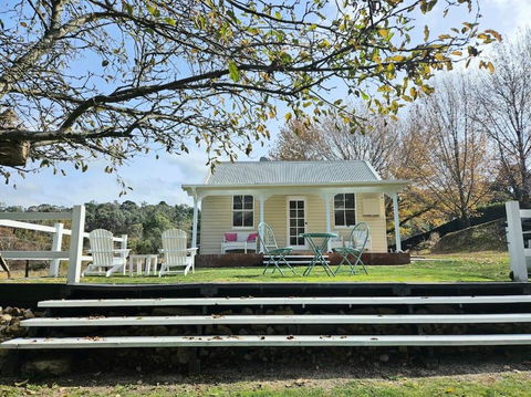 Old Oak Tree Cottage - Accommodation NT 0