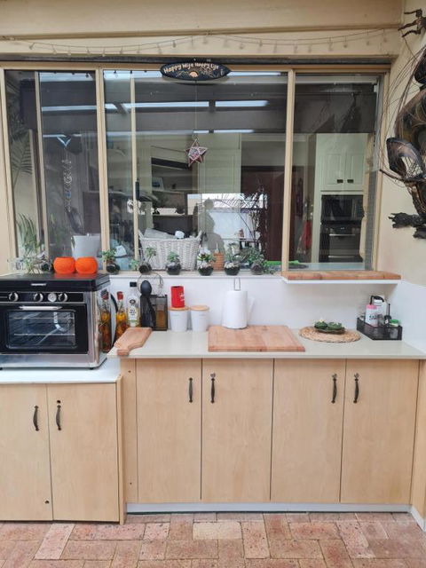 Open Plan Large Home - Accommodation NT 3