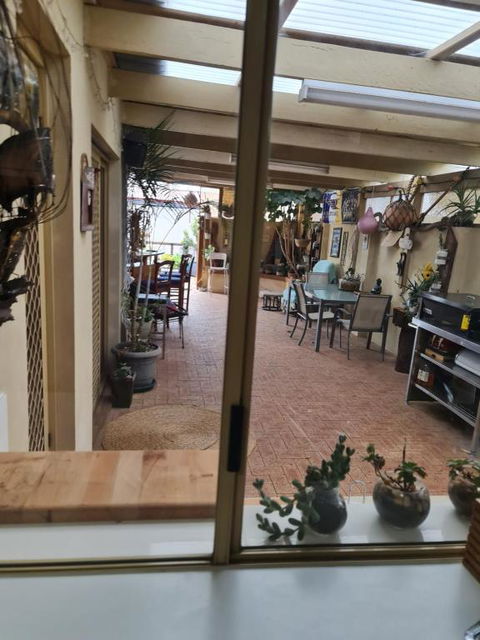 Open Plan Large Home - Accommodation NT 2