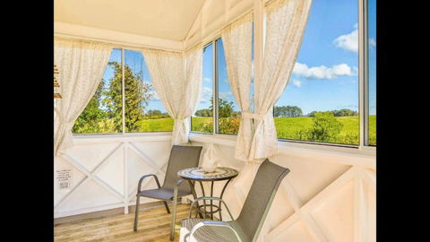 Orange Blossom- Comboyne Mountain Cottages - Accommodation NT 2