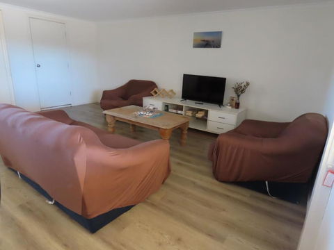 PACEYS PLACE - Accommodation NT 2
