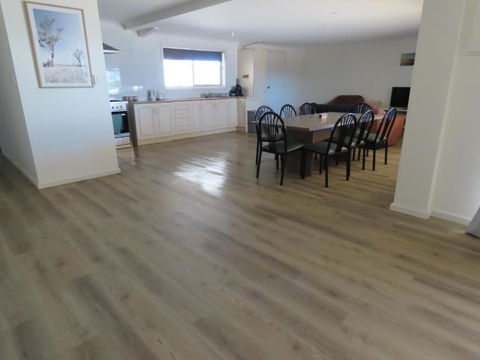 PACEYS PLACE - Accommodation NT 1