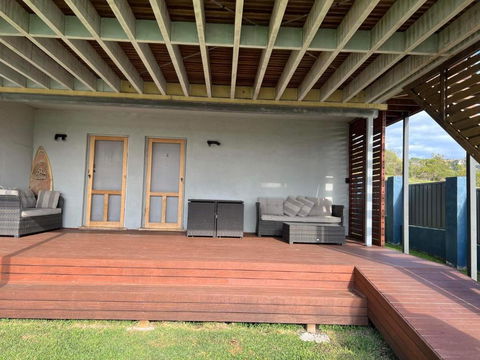 One Bedroom CBD Unit, Walk To Beaches & Cafes - Accommodation NT 2