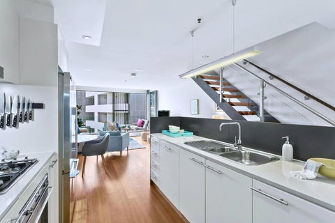 OXLST - St Leonards Sophistication Everything At Doorstep - NT Tourism 3