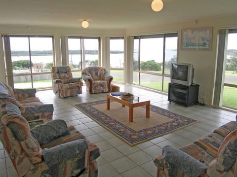ORSO1O - Water View House - Accommodation NT 1