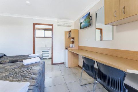 Palm Valley Motel - Accommodation NT 3