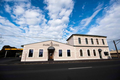 Park Hotel - NT Tourism 0