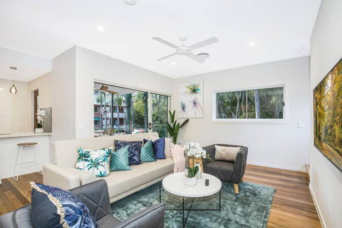 Park Avenue Townhouse Retreat Brisbane Sleeps 10 - Accommodation NT 3