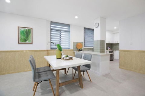 Penthouse In Rockdale CBD - Accommodation NT 3