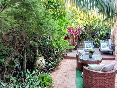 Palm Garden Villa-Apt With Tropical Courtyard At Cronulla Beach - Accommodation NT 3