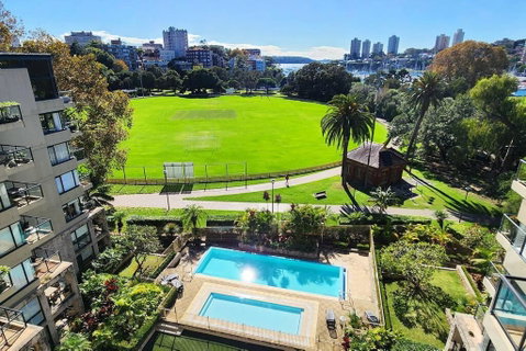 Penthouse With Private Terrace, Parking + 2 Pools - Accommodation NT 3