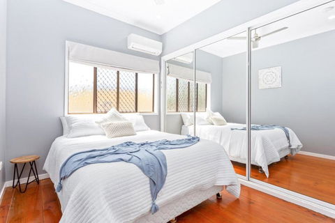 Perfect Cooee Bay Beach Getaway! - Accommodation NT 3